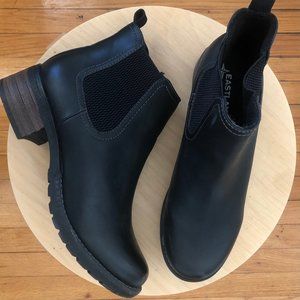 Eastland Jasmine Black Chelsea Boot